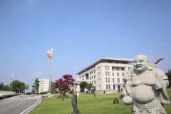 走进历史，感受名人魅力|品味名人雕塑的独特韵味