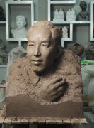 赵树理纪念雕像：文脉传承与创作精神的永恒丰碑